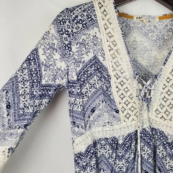 Jolt Size Small Juniors Blue Floral Top - Picture 4 of 8